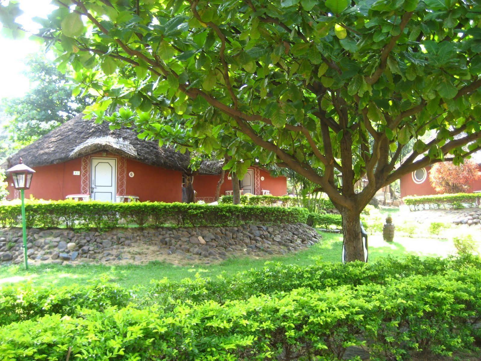 Kishkinda Heritage Resort Hampi Zewnętrze zdjęcie